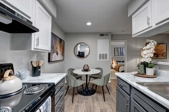 Building Photo - Emerald Place
