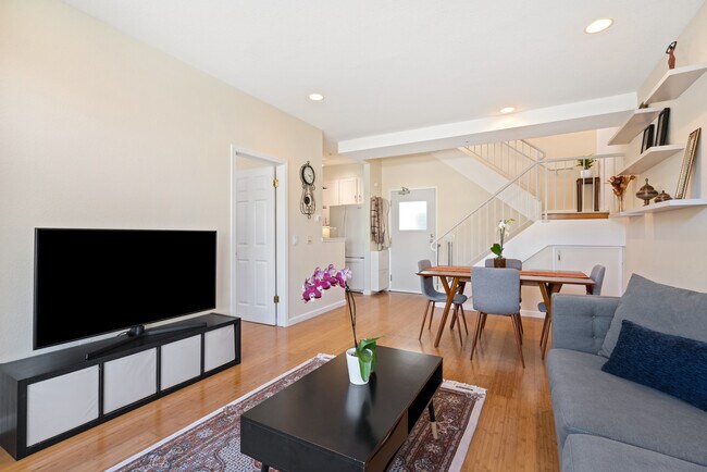 Living Room / Dining Room - Main floor - 787 Monterey Blvd