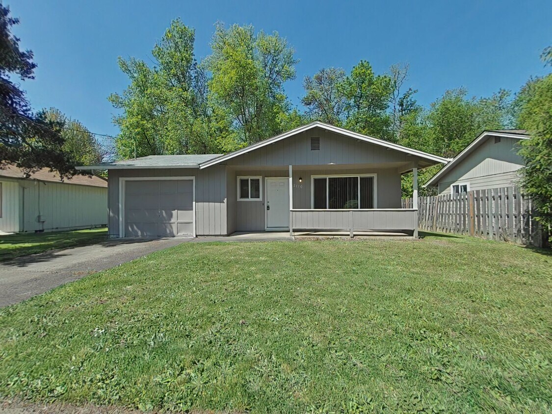 Foto principal - SUMMER SPECIAL ~ $1,060 OFF FIRST MONTHS RENT