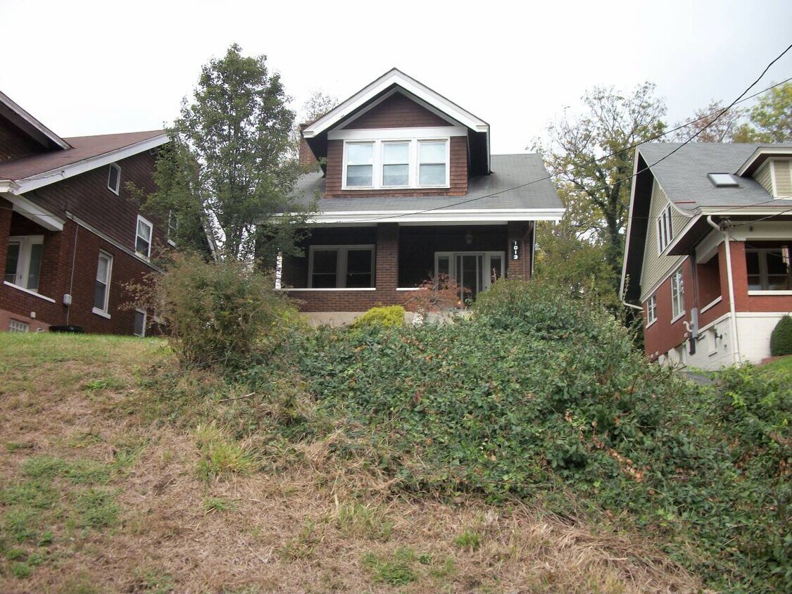 Primary Photo - 1013 Delta Ave