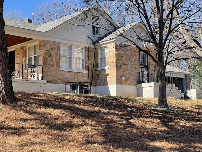 Photo - 764 Dunn Ave House