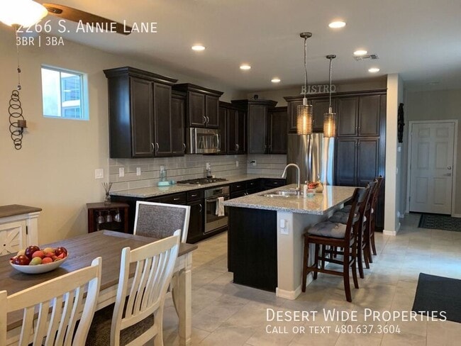 Foto del edificio - 2266 S Annie Ln