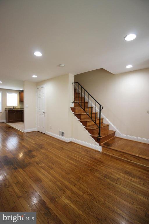 Foto del edificio - 1008 Parksley Ave
