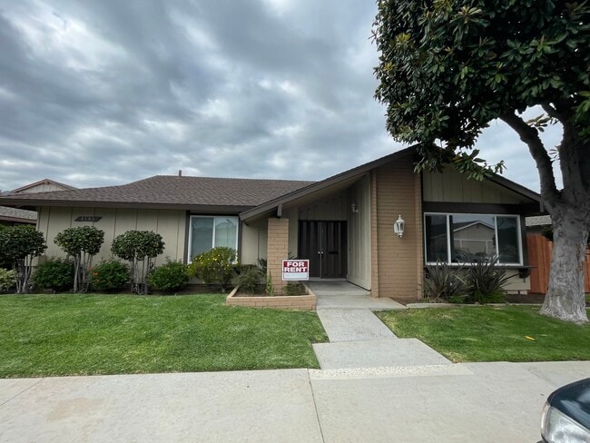 Building Photo - 8141 Forelle Dr