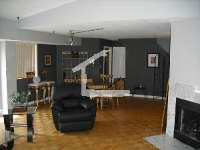 2 bed/2.5 bath in Allston - 2 bed/2.5 bath in Allston House