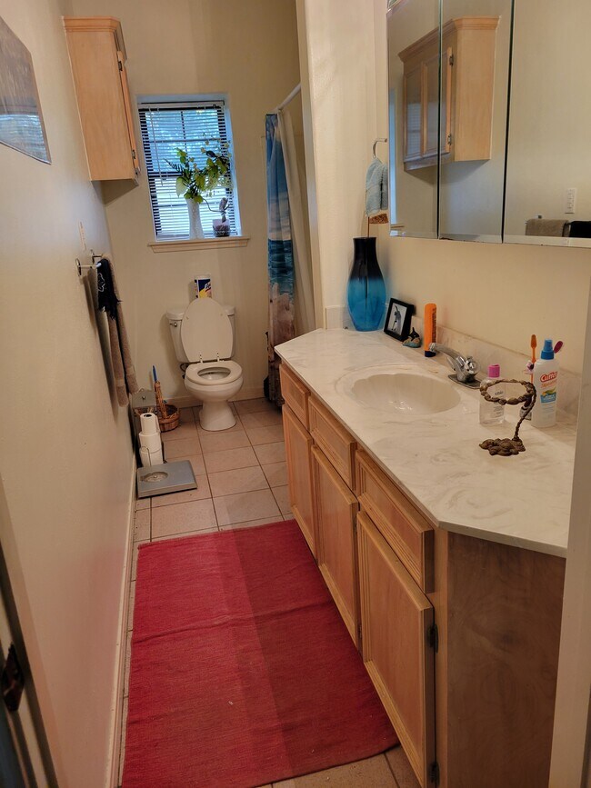 3405 W Country Club Dr, Shoreacres, TX 77571 House Rental in