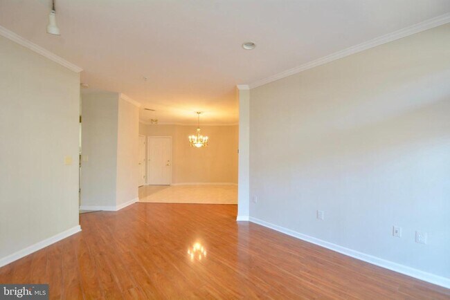 Building Photo - 2701 Bellforest Ct