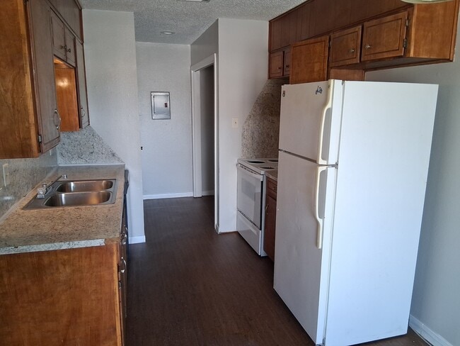 Foto del edificio - 3703 Hereford Ln