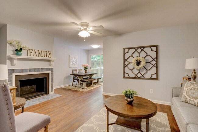 Building Photo - 17 S Onsville Dr.