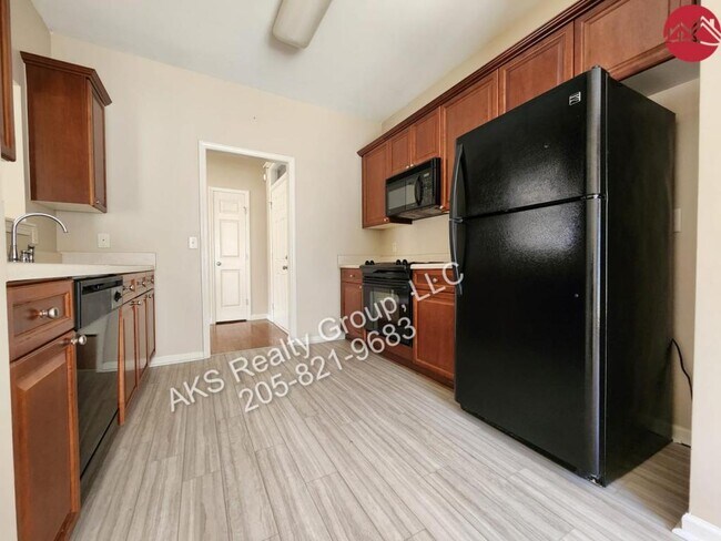 Foto del edificio - 2045 Forest Lakes Ln