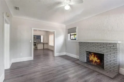 Building Photo - 735 N Clara Ave