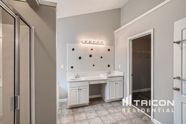 Foto del edificio - 1812 Patterson Mill Way