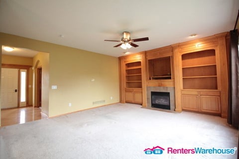 Building Photo - 6874 Dakota Dr