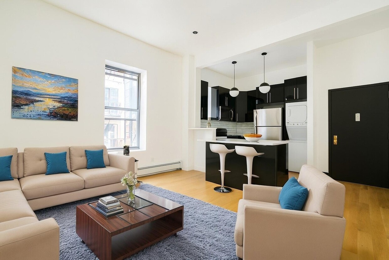 Foto principal - 44 MacDonough St
