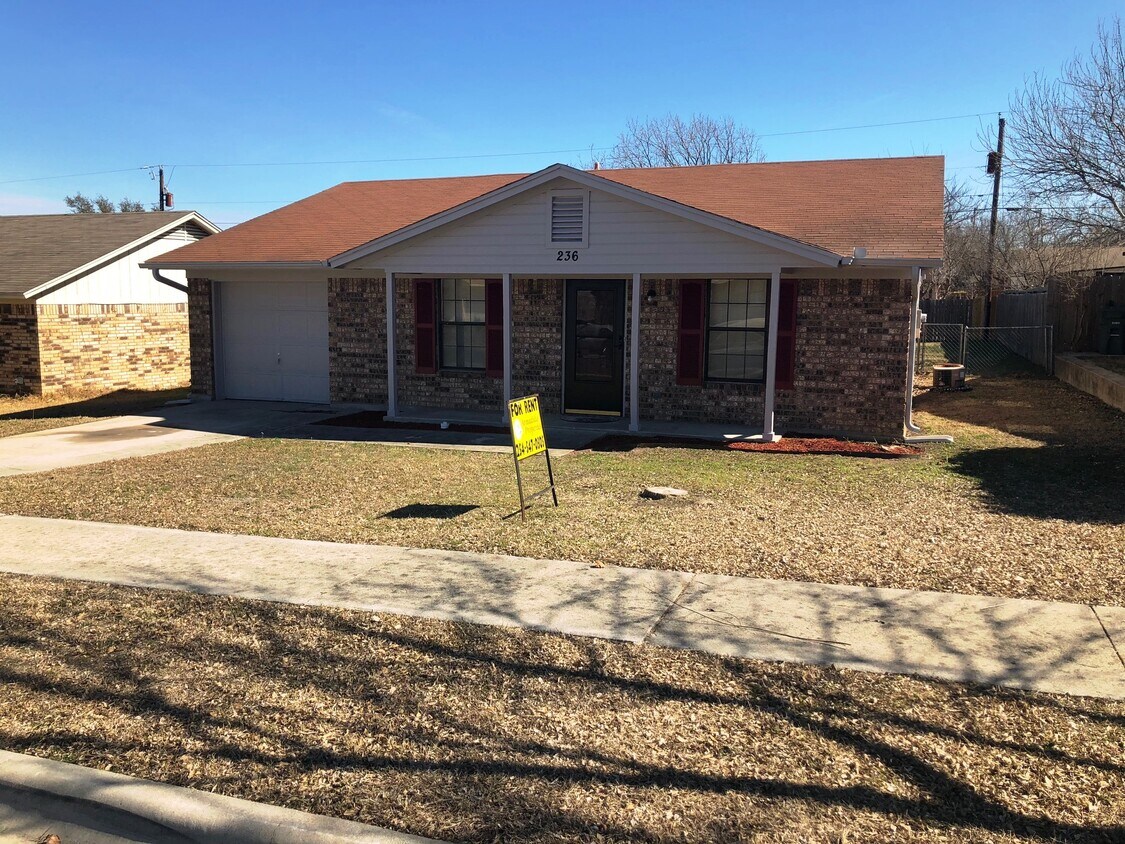 236 Blanket Dr, Copperas Cove, TX 76522 House Rental in Copperas Cove