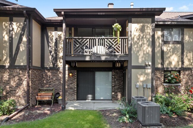 Foto del edificio - 850 Sheldon Ct