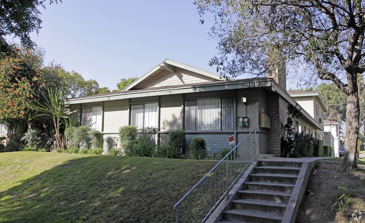 Primary Photo - 961 Springfield St