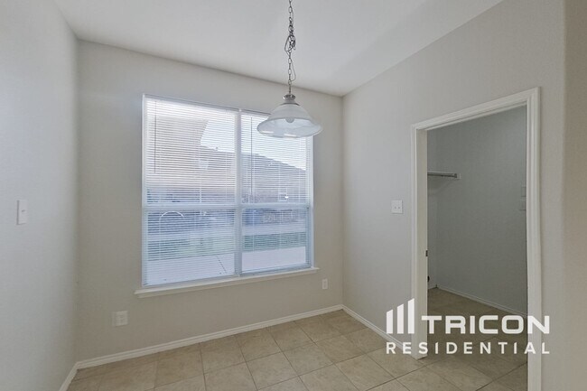 Foto del edificio - 1470 Waldrop Dr