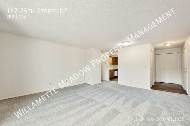 Building Photo - Spacious 2-Bedroom Upstairs Apartment with...