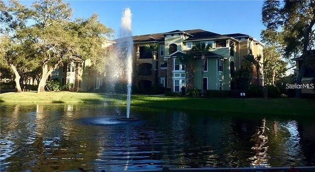 Foto del edificio - 10123 Courtney Palms Blvd