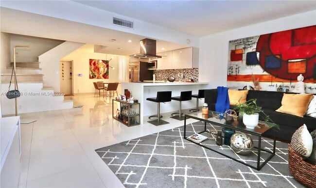Building Photo - 20350 W Country Club Dr