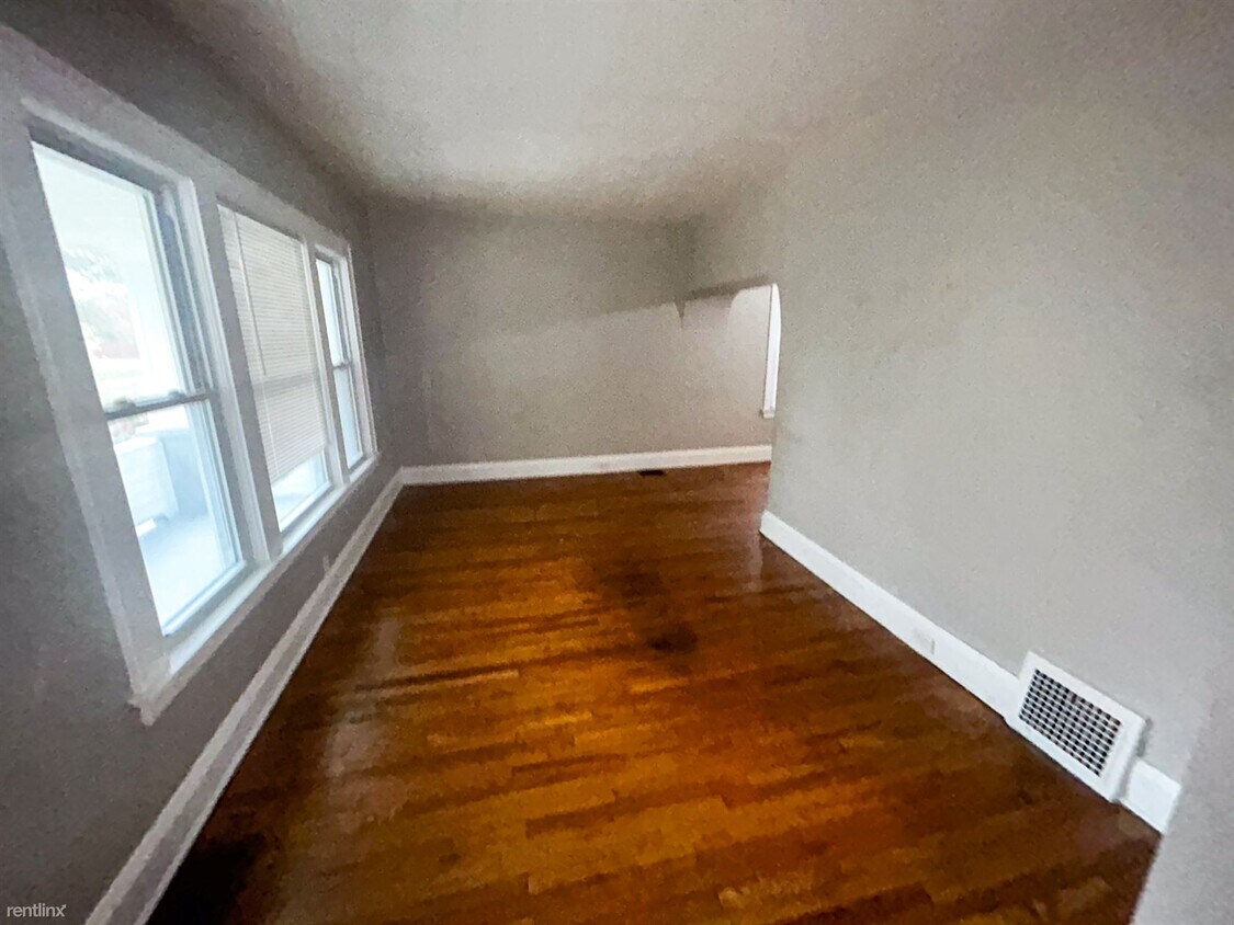 Primary Photo - 2 br, 1 bath Duplex - 390 East 162nd Stree...