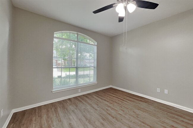 Foto del edificio - 2922 Maple Bend Dr