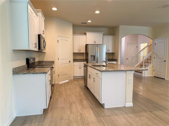 Foto del edificio - 16128 Mangrove Rd