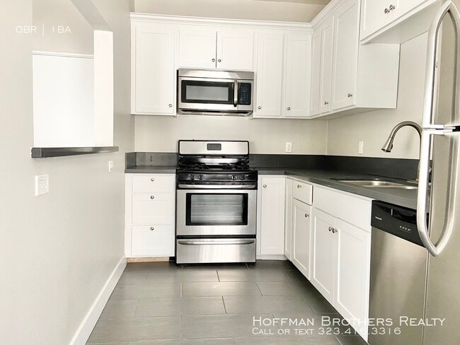 Building Photo - 5930 Barton Luxury Apartments