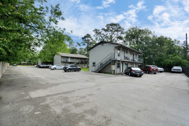 Foto del edificio - 9211 N Green River Dr