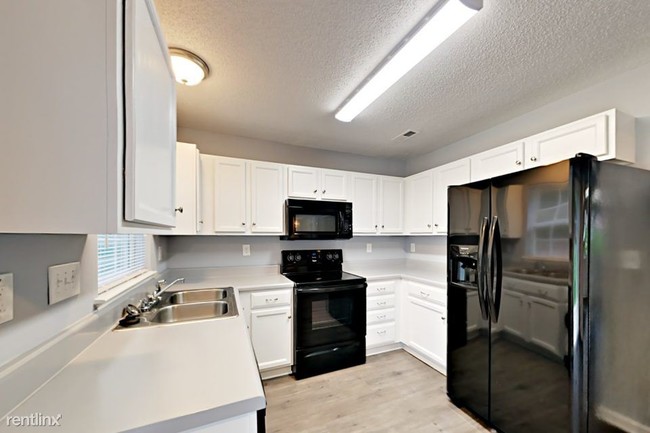 Building Photo - 8206 Braids Bend Ct