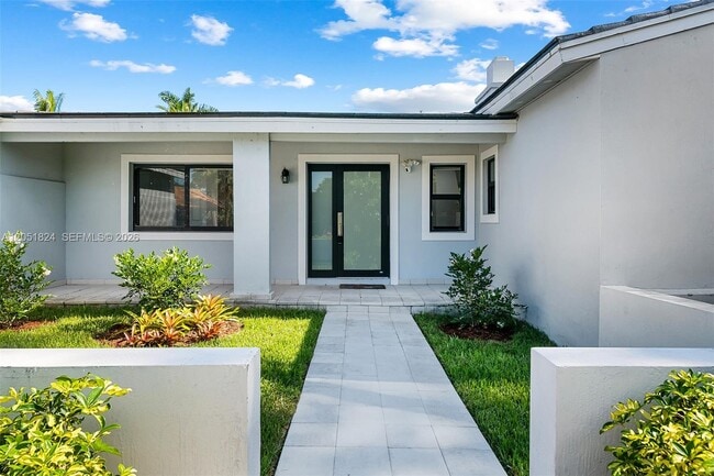 Building Photo - 2301 E Las Olas Blvd