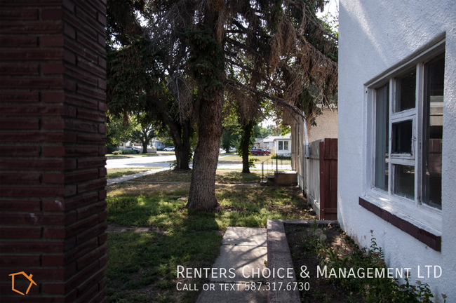Photo du bâtiment - Ground Level Apartment Unit in Taber