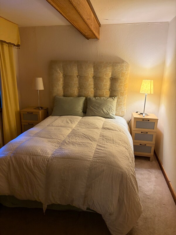 Foto del edificio - 19471 Madrone Ct