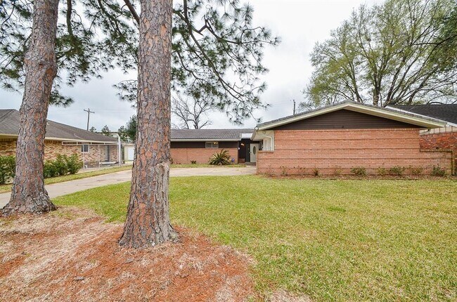 Foto del edificio - 5819 Reamer St