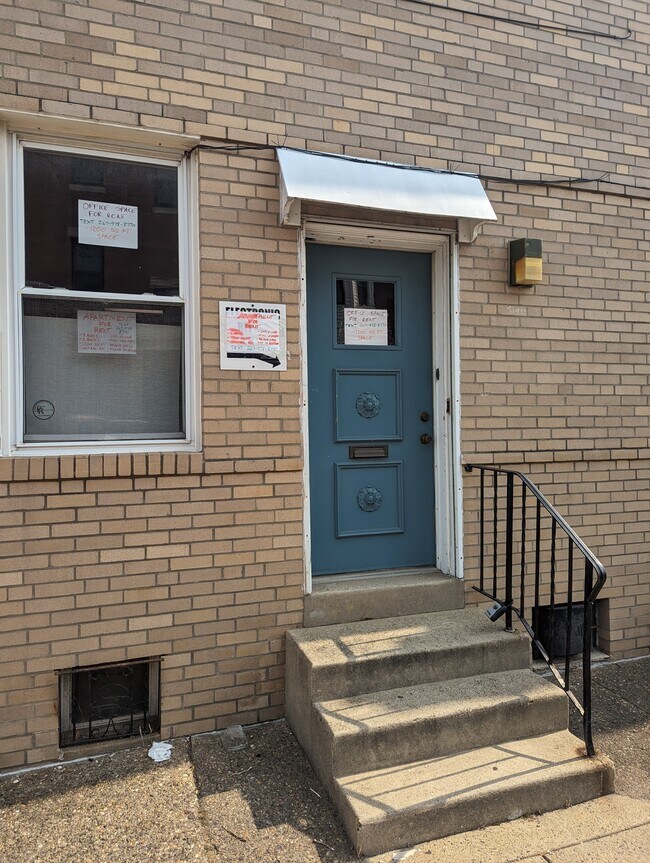 Foto del edificio - 2636 E Allegheny Ave