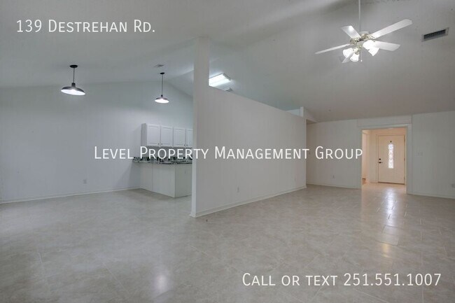 Foto del edificio - 139 Destrehan Rd