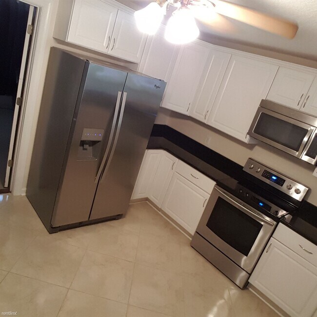 Building Photo - 3 br, 2 bath House - 827 Orangewood Rd