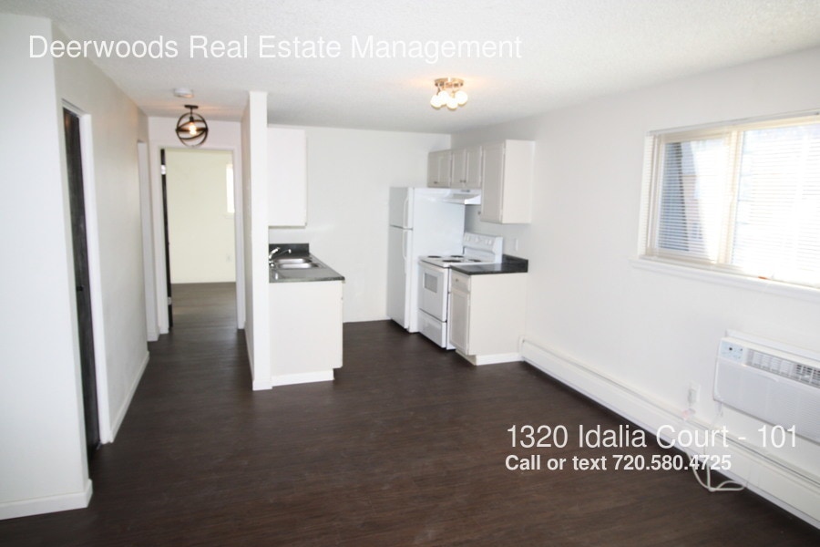Primary Photo - 1320 Idalia Ct