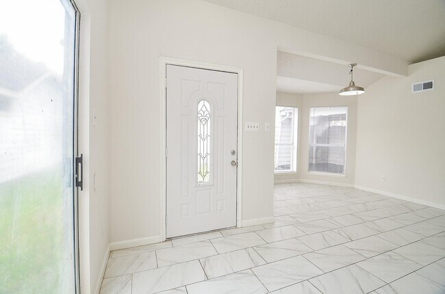 Foto del edificio - 11818 Spring Grove Dr