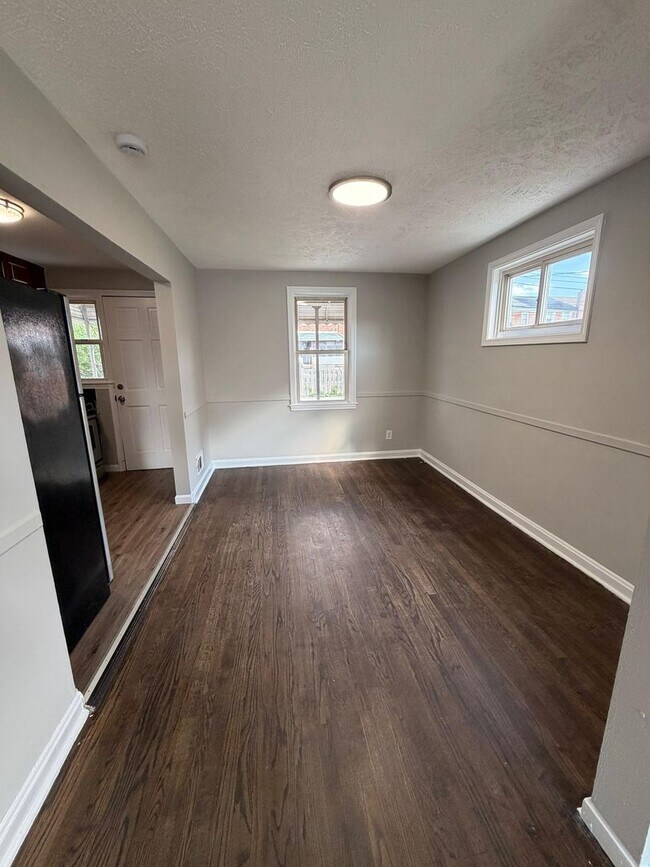 Foto del edificio - 7863 St Fabian Ln