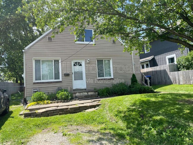 Foto del edificio - 2876 Hudson Dr