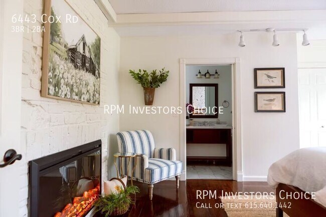 Foto del edificio - 6443 Cox Rd