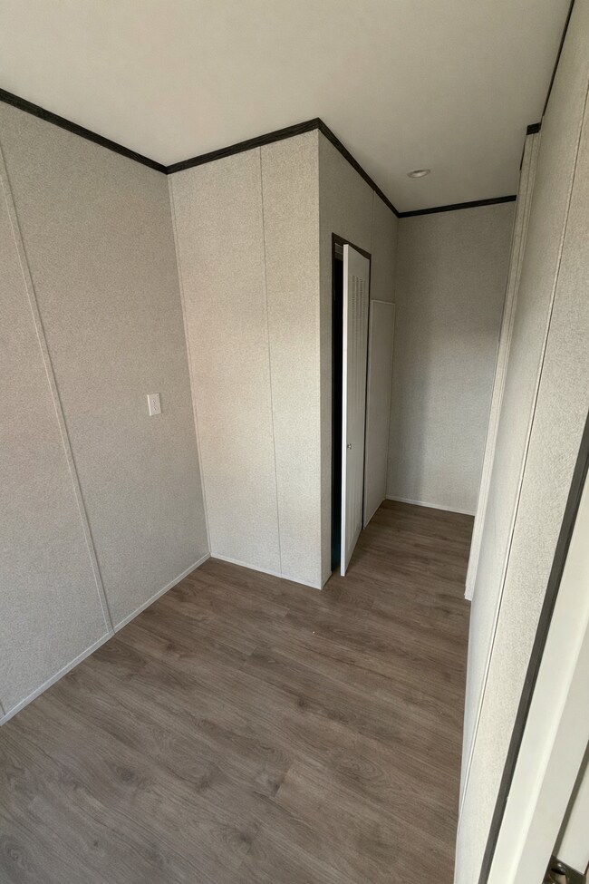 Foto del edificio - 6475 Colony Park Dr