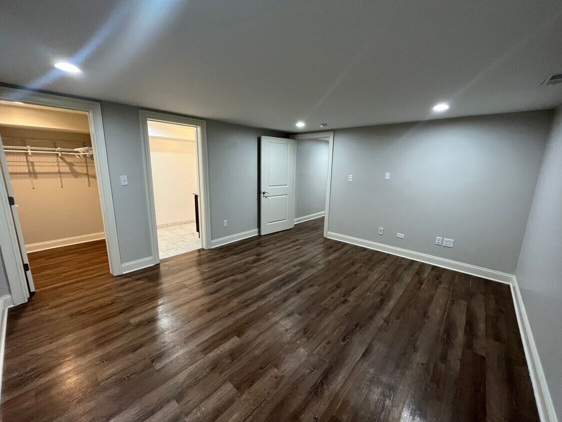 Foto principal - 4459 Swan Ave - Sassafras