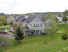 Evergreen Hills Apartments photo'