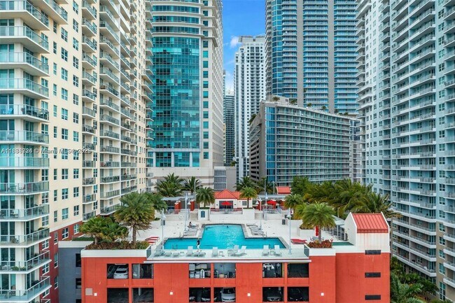 Foto del edificio - 1155 Brickell Bay Dr