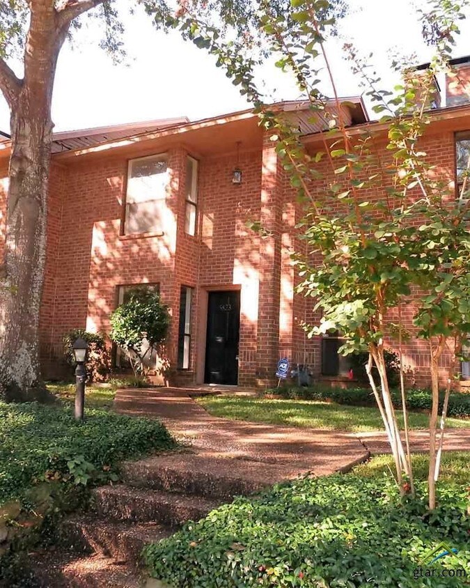 5823 Hollytree Dr Tyler, TX 75703 Alquileres en Tyler, TX