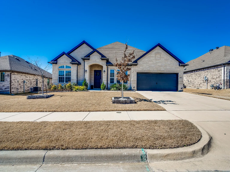 Primary Photo - 429 Green Hill Dr
