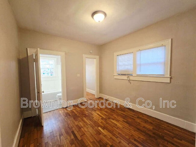 Building Photo - 2609 Sunset Pl